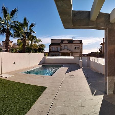 Villa Domicil De Luxe Torrevieja Luaran gambar