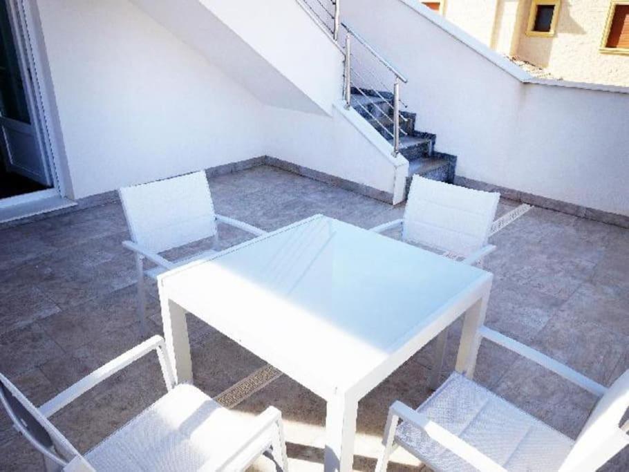 Villa Domicil De Luxe Torrevieja Luaran gambar