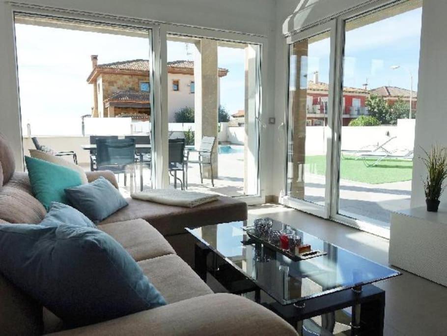 Villa Domicil De Luxe Torrevieja Luaran gambar